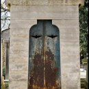 Gruft_Pere_Lachaise_Paris_2008_DSCF4456